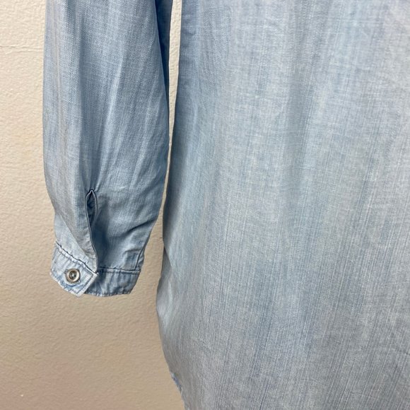 Cloth & Stone Womens Blouse Small Blue Chambray Pull Over Long Sleeves Pockets - Picture 8 of 11
